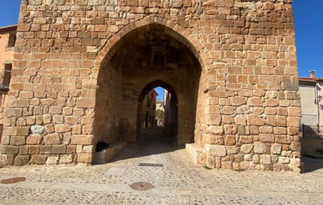 Arco de la Torre de entrada - las-vicarias-002